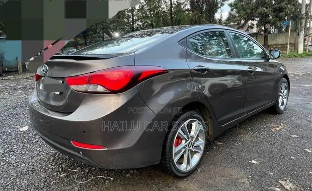 Hyundai Elantra 2015 Gray