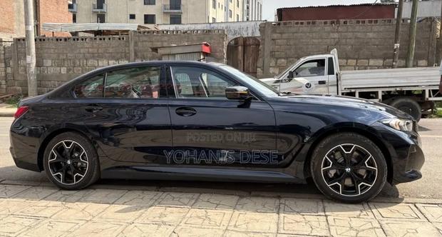 New BMW iX 2025