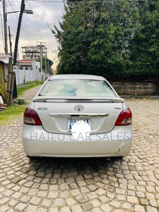 Toyota Belta 2007 Silver
