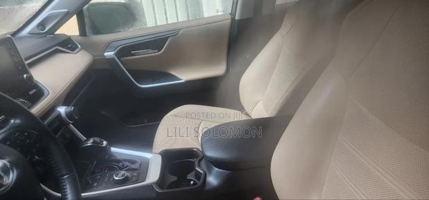 Toyota RAV4 2020 Gray
