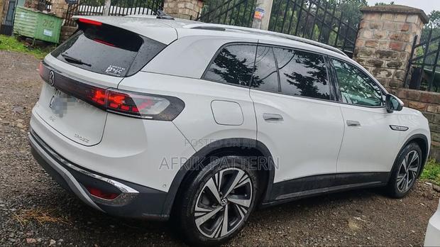 Volkswagen ID.6 Crozz 85 kWh AWD 2022 White