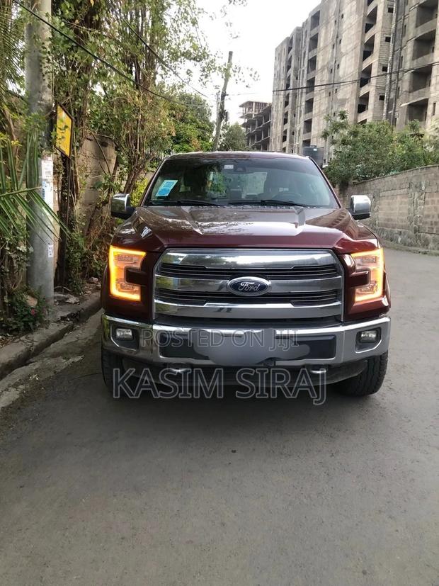 Ford F-150 Lariat 4x2 SuperCab Styleside 6.5 ft. box 145 in. WB 2017