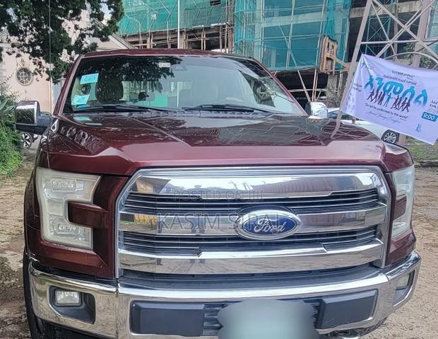 Ford F-150 Lariat 4x2 SuperCab Styleside 6.5 ft. box 145 in. WB 2017