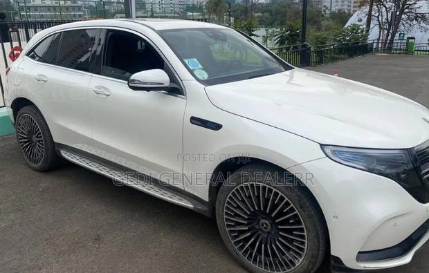 Mercedes-Benz EQC EQC400 4MATIC 2023 White