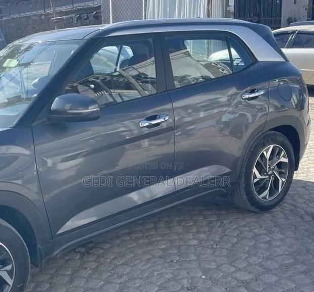 Hyundai Creta 2024 Gray