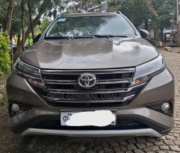 Toyota Rush 2022 Brown