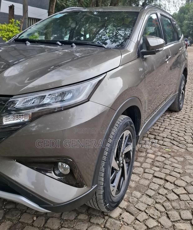 Toyota Rush 2022 Brown