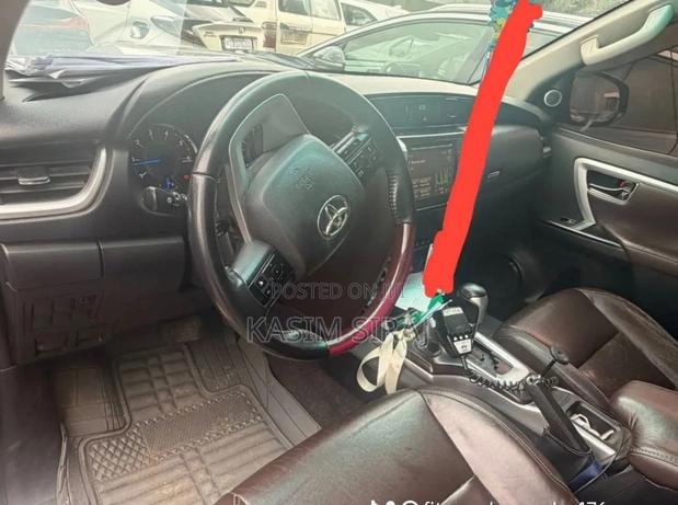 Toyota Fortuner 2.8 D AWD 2017 Silver