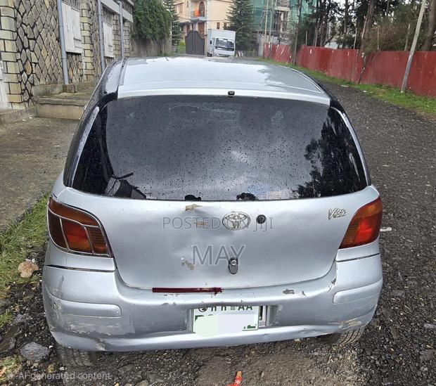 Toyota Vitz 1.0 FWD 3dr 2002 Silver