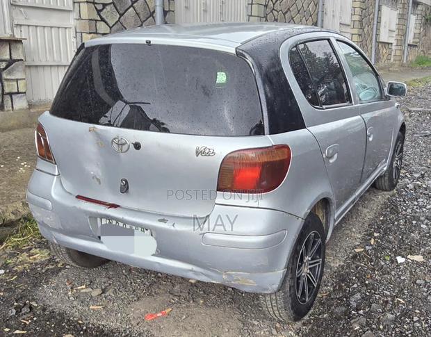 Toyota Vitz 1.0 FWD 3dr 2002 Silver