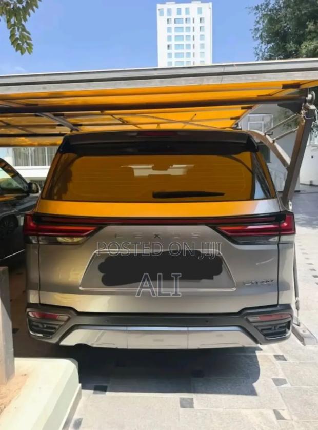 Lexus LX 2022 Gold