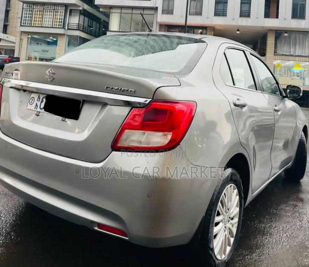 Suzuki Dzire 2024 Silver