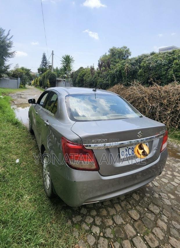 Suzuki Dzire 2022 Gray