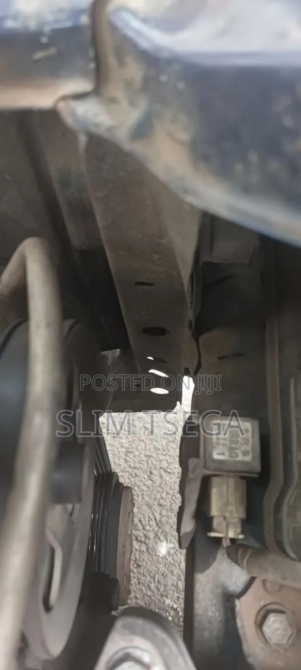 Toyota Vitz 2004 Blue