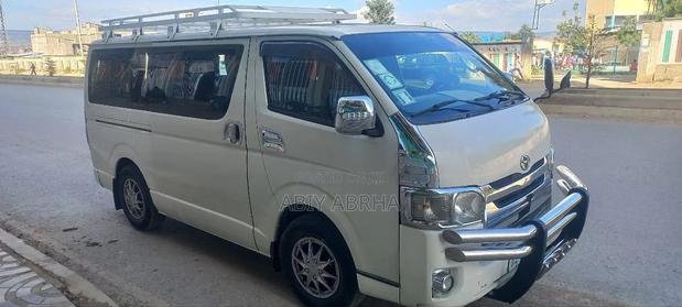 Toyota Hilux 2007 White