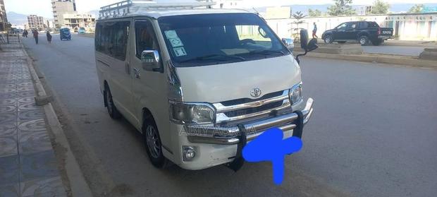 Toyota Hilux 2007 White