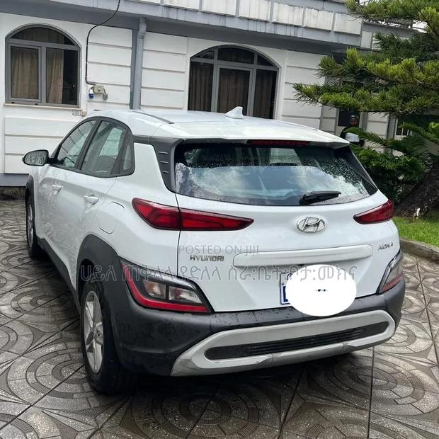 Hyundai Kona 2022 White