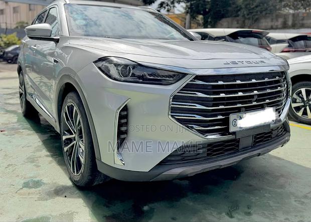 Jetour X70 Plus 2023 Silver