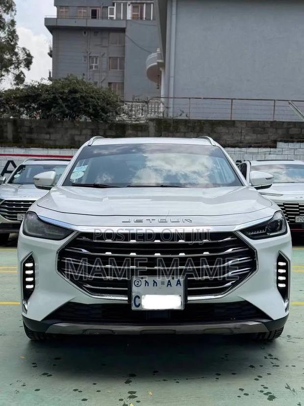 Jetour X70 Plus 2022 White