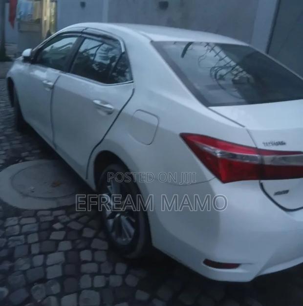 Toyota Corolla 2015