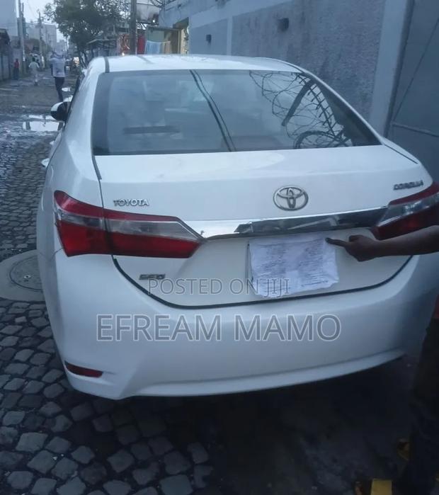 Toyota Corolla 2015