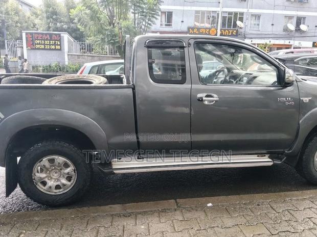 Toyota Hilux 2008 Black