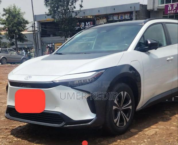 Toyota bZ4X 2022 White
