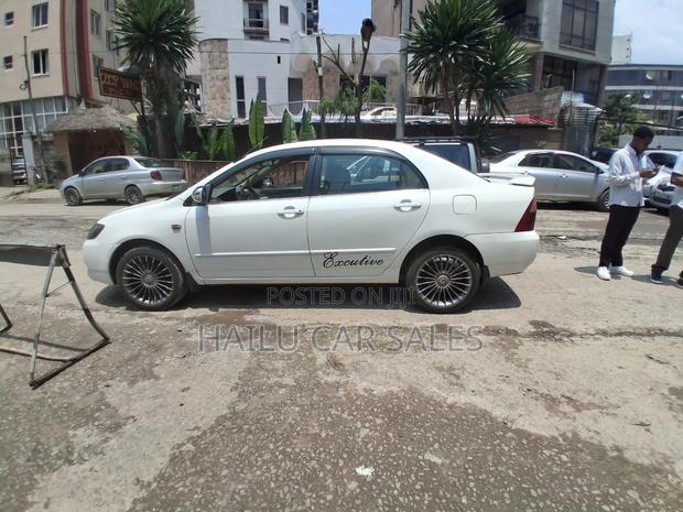 Toyota Corolla 2007 White