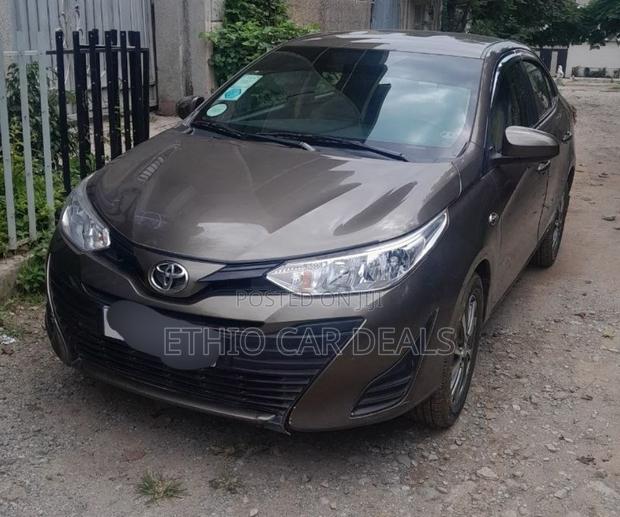 Toyota Yaris 2020 Brown