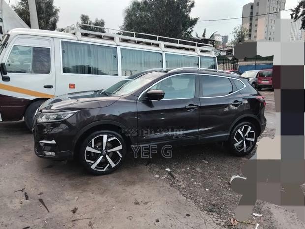 Nissan Qashqai 2017 Black