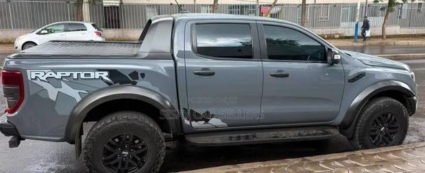 Ford Ranger Wildtrak 2023 Silver