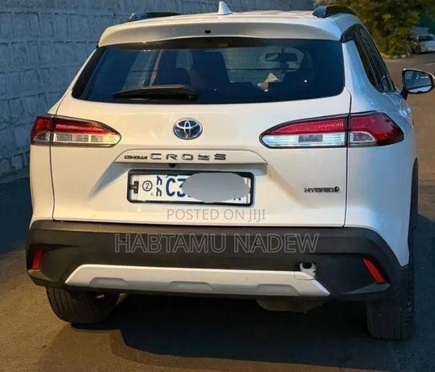 Toyota Corolla Cross 2022 White