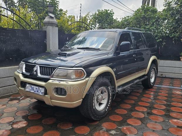 Mitsubishi Pajero 2008 Blue