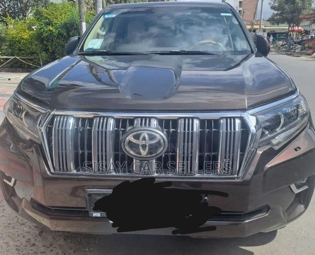 Toyota Land Cruiser Prado 2018 Black