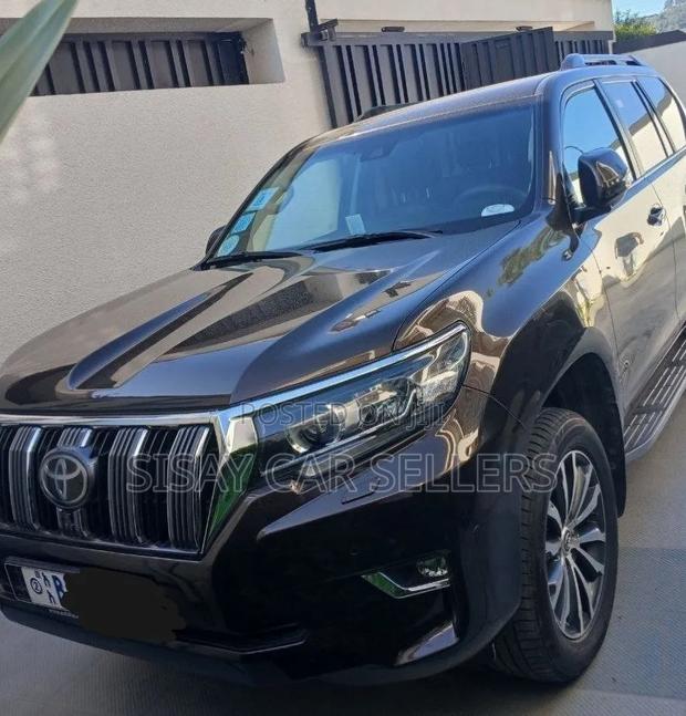 Toyota Land Cruiser Prado 2018 Black