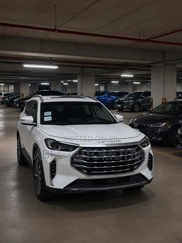 Jetour X70 Plus 2022 White