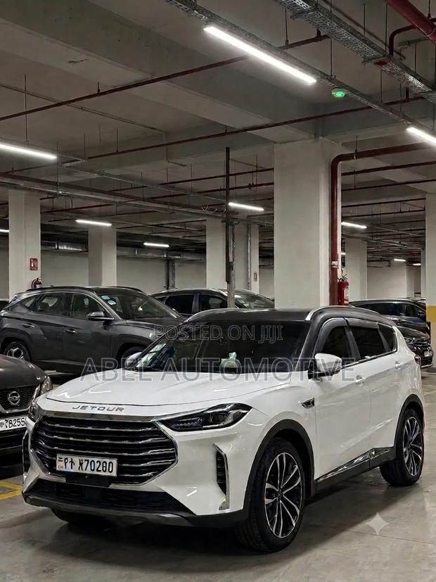 Jetour X70 Plus 2022 White