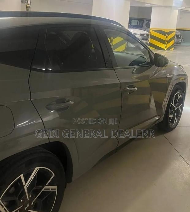Hyundai Tucson 2025 Gray