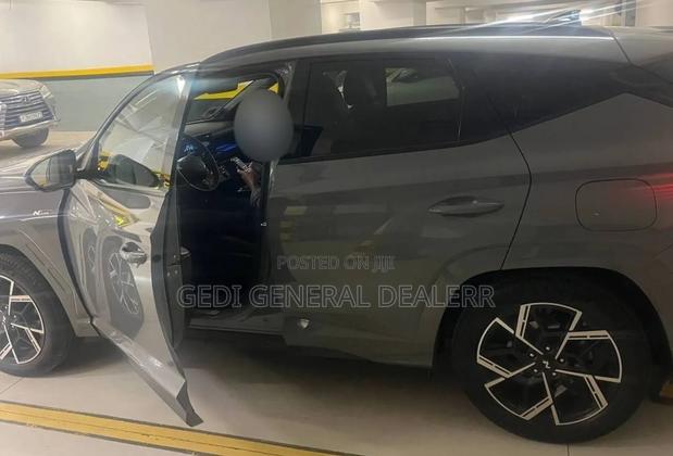 Hyundai Tucson 2025 Gray