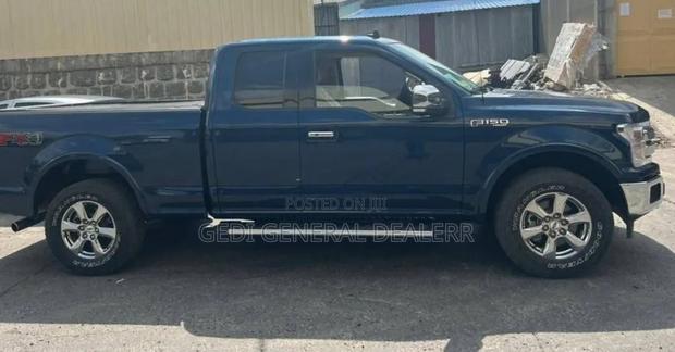 Ford F-150 2020 Blue
