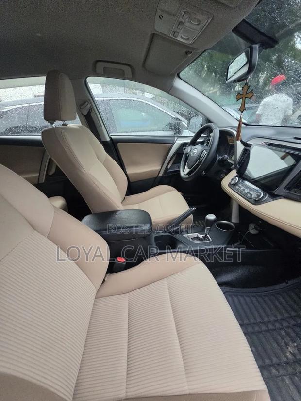 Toyota RAV4 2015 Silver