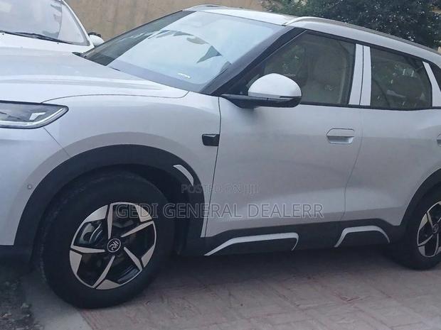BYD Yuan Up 2025 Ivory