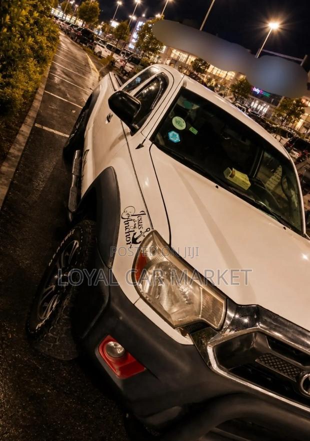 Toyota Tacoma 2015 White