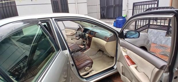 Toyota Corolla 2004 Silver