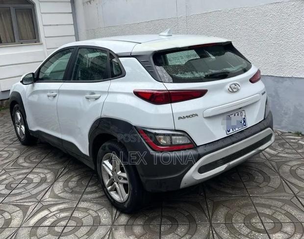 Hyundai Kona 2022 White