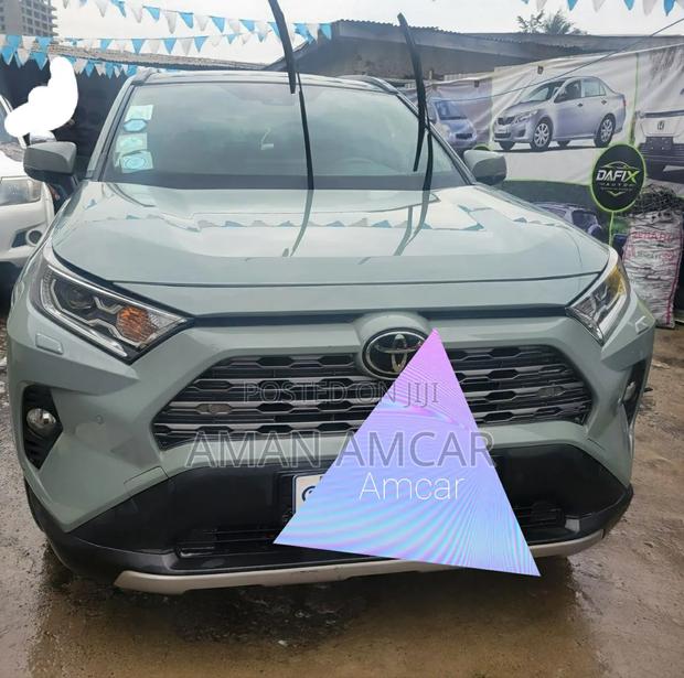 Toyota RAV4 2021