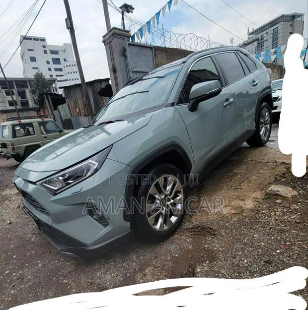 Toyota RAV4 2021