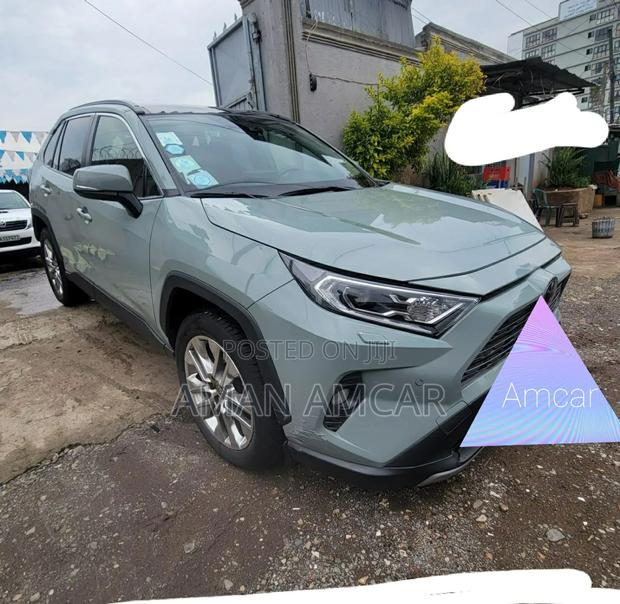 Toyota RAV4 2021