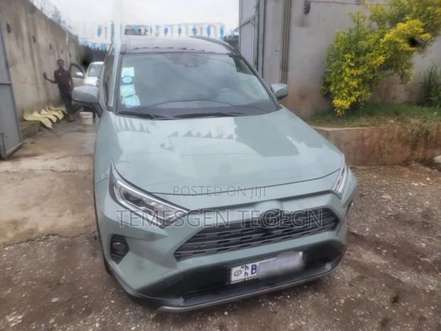 Toyota RAV4 2021