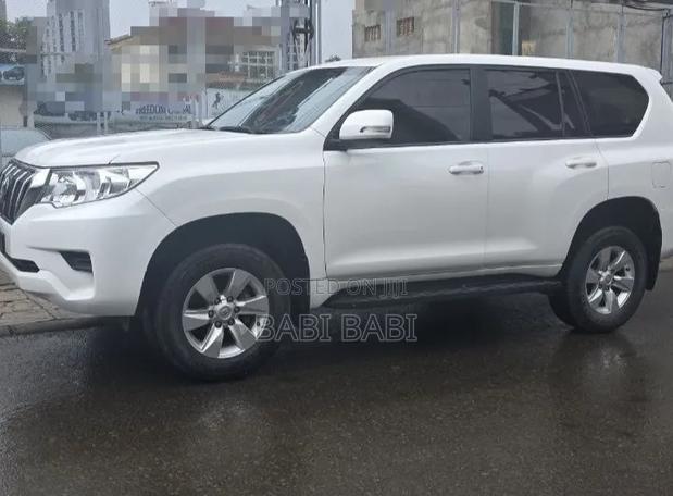 Toyota Land Cruiser 2019 White